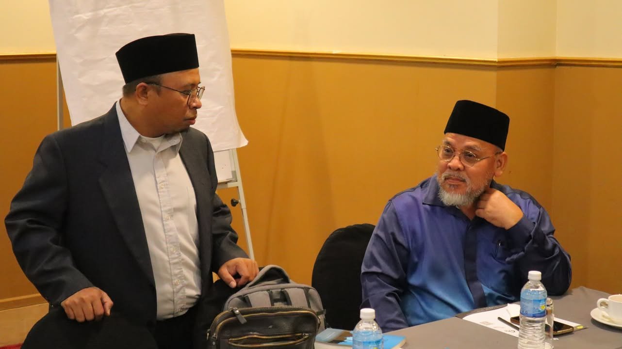 Perbualan dalam Pemukiman ZAMALAH YADIM